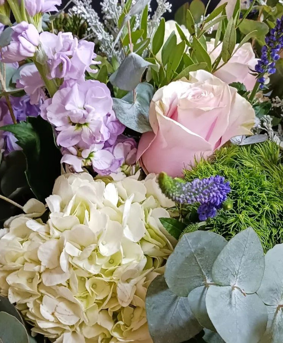 Ramos de flores para regalar en Benitachell